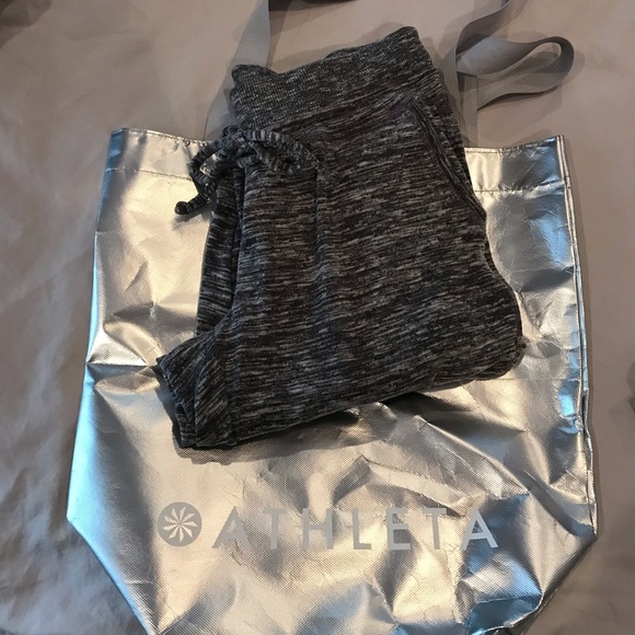 Athleta Women’s Joggers - Picture 1 of 5